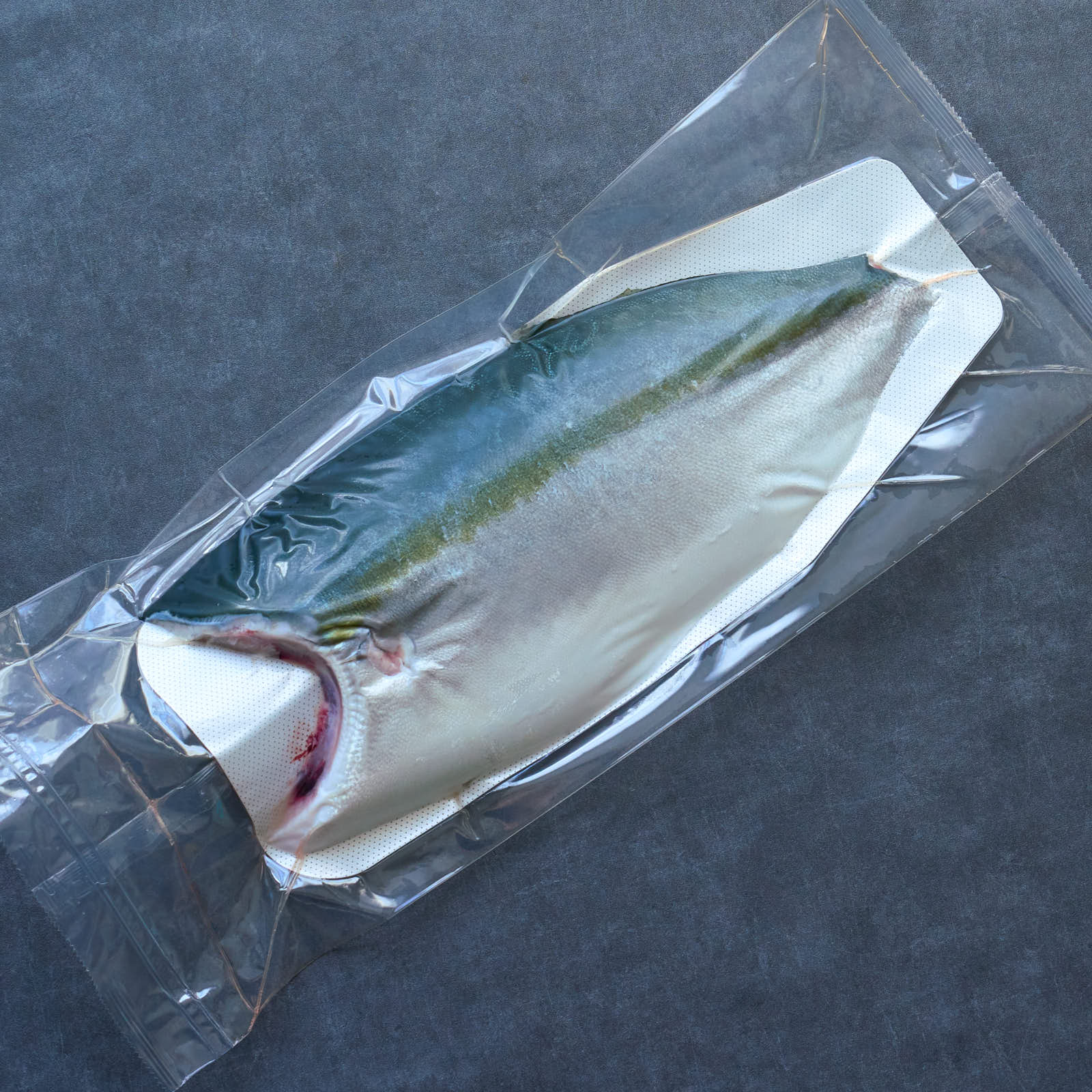 百年はまち フレッシュフィレ(カマ付き三枚卸し) – CRAFT FISH